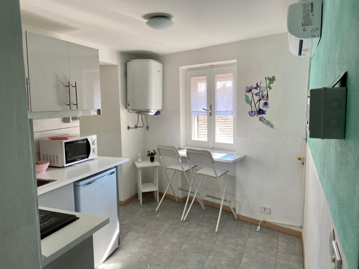 Il Nido Di Tiffany Apartment Massino Visconti Ngoại thất bức ảnh