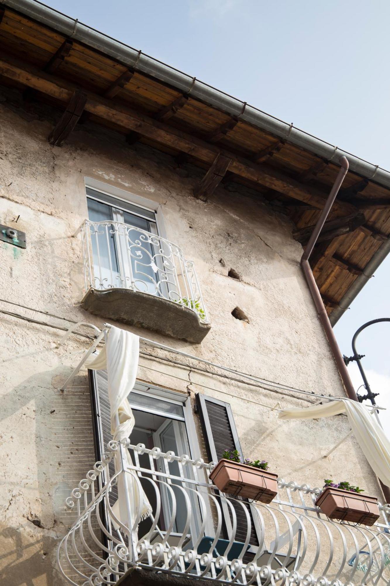 Il Nido Di Tiffany Apartment Massino Visconti Ngoại thất bức ảnh