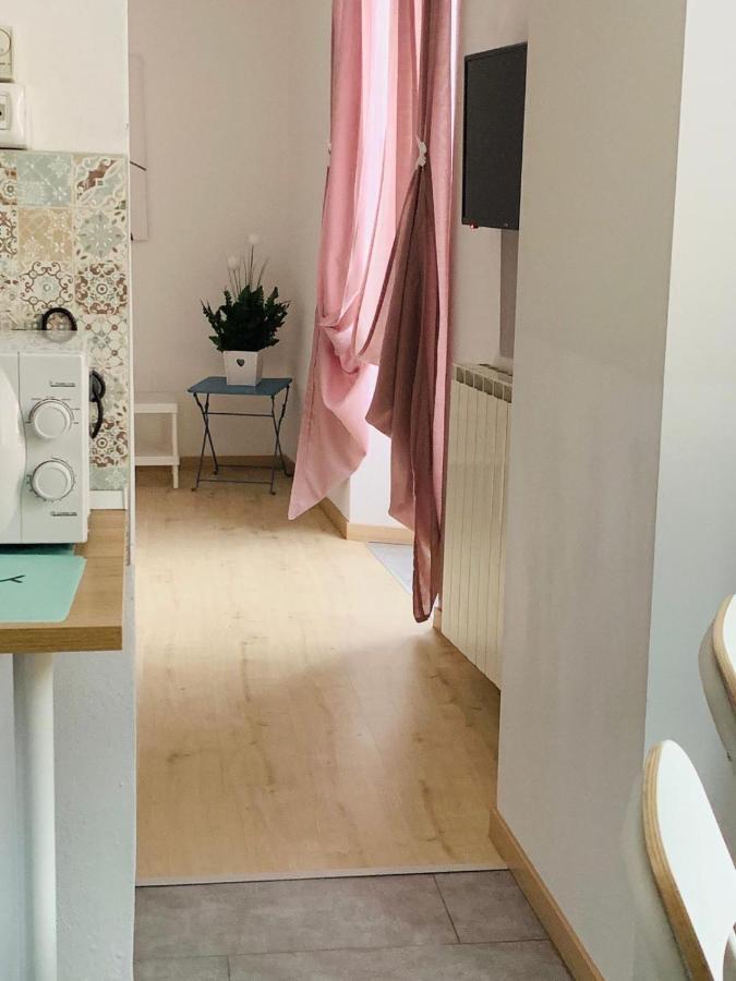 Il Nido Di Tiffany Apartment Massino Visconti Ngoại thất bức ảnh