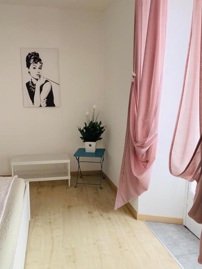 Il Nido Di Tiffany Apartment Massino Visconti Ngoại thất bức ảnh